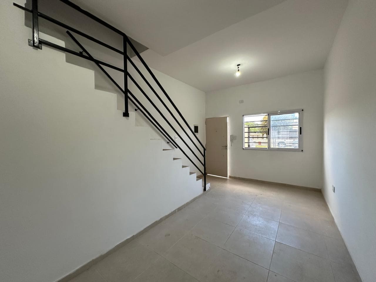 SAN VICENTE: Brand-new 3-room duplex for sale with a private patio and garage