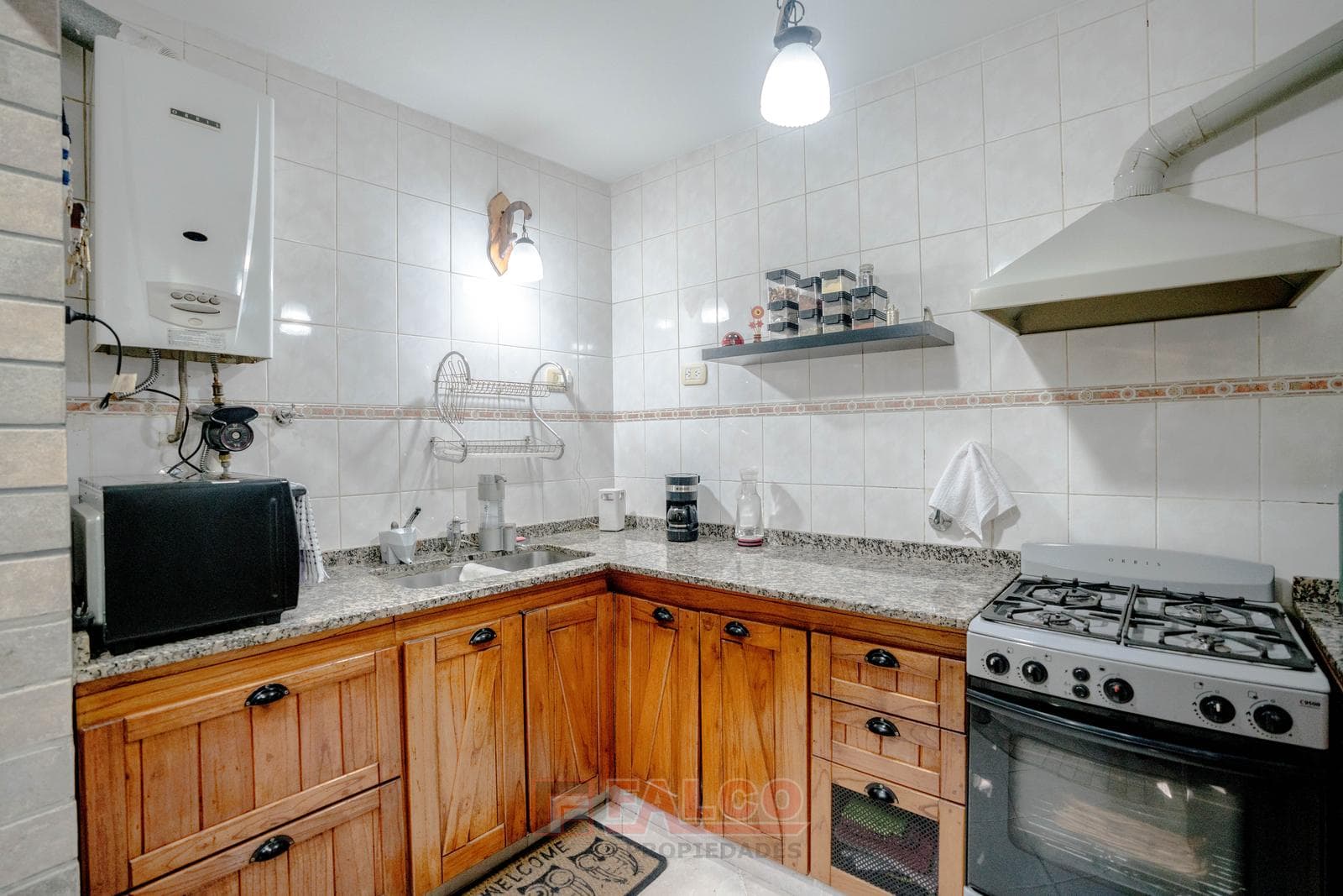 A 4-room renovated apartment with a separate entrance and its own terrace