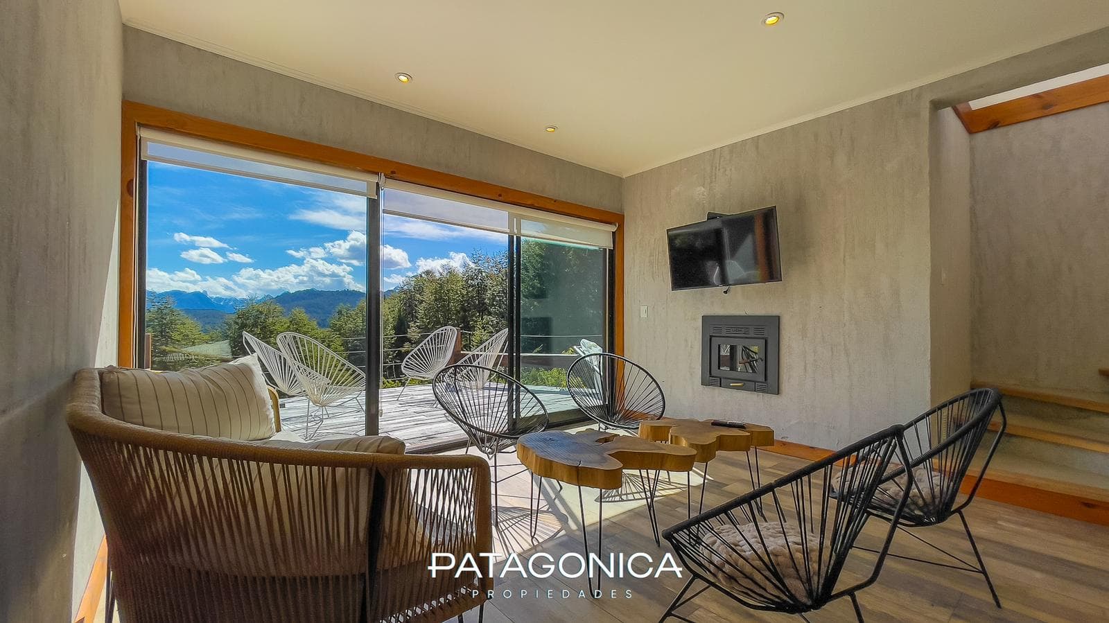 FOR SALE: 5-room furnished apartment, 160 m², with a view of the lake, Villa La Angostura