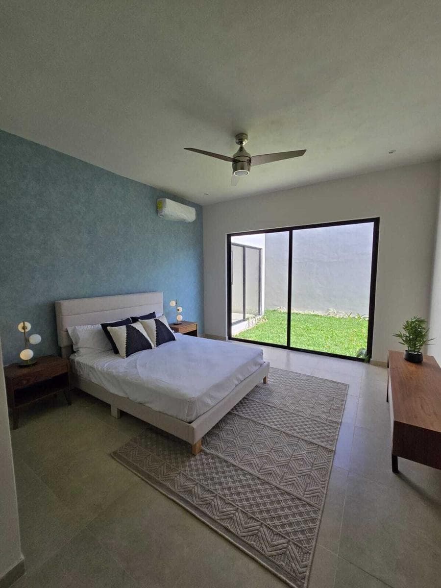 Single-story home north of Mérida in Conkal with excellent amenities