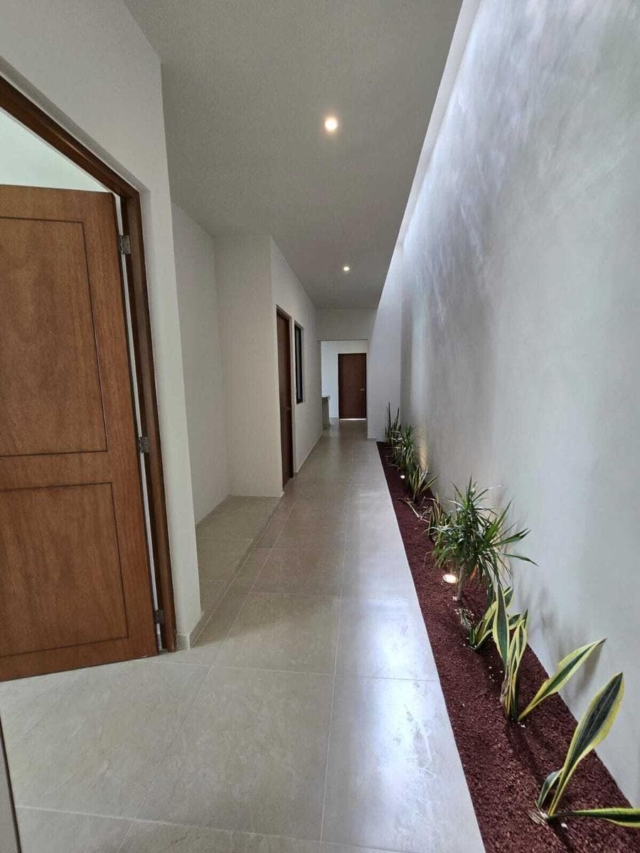 Single-story home north of Mérida in Conkal with excellent amenities