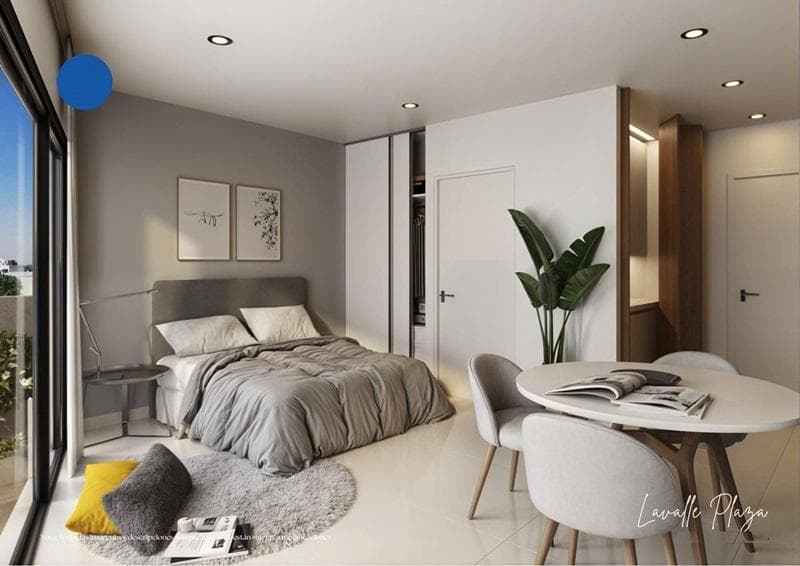One-room apartment in Almagro with a balcony