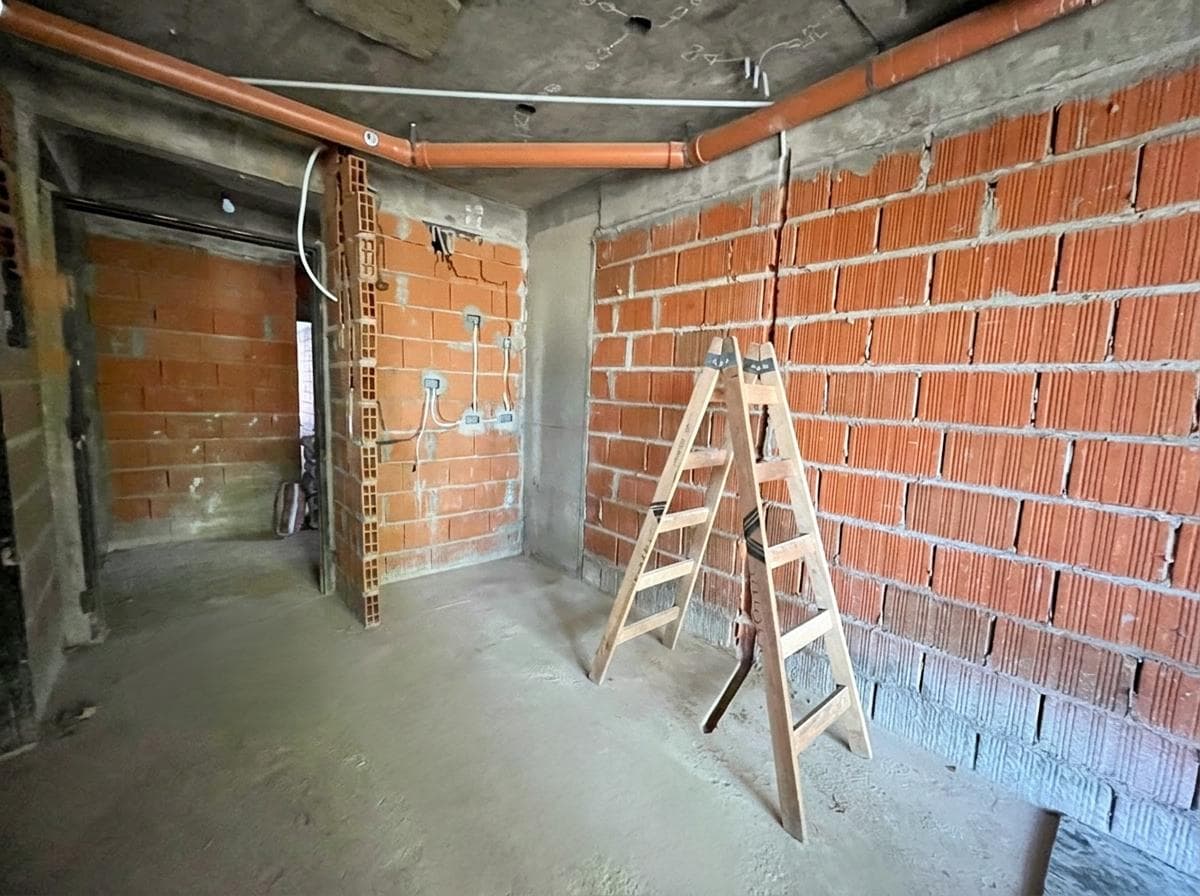 One-room apartment in Almagro with a balcony
