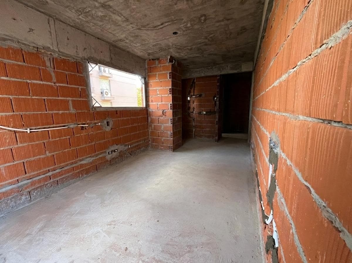 Studio apartment in Almagro, suitable for professionals, for sale
