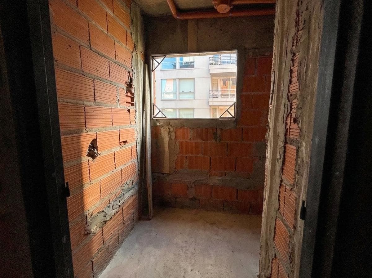 Studio apartment in Almagro, suitable for professionals, for sale
