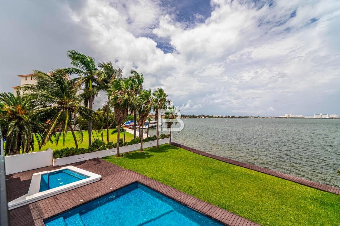 House for Rent in Isla Dorada, Cancun