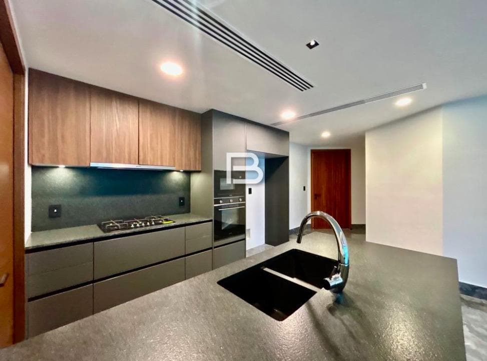 Unfurnished Apartment for Sale in Ventan, Shark Tower, Puerto Cancun