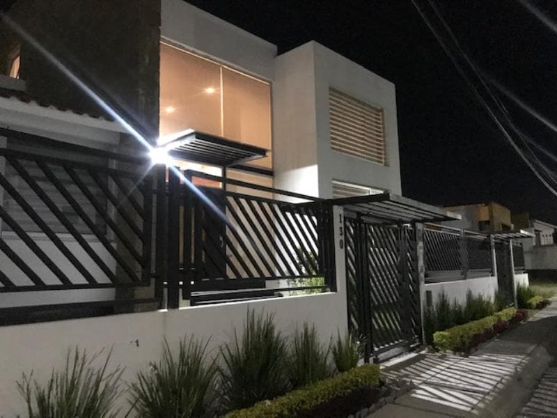 House for Sale in Juriquilla, Querétaro, Just a Few Meters from the Golf Course