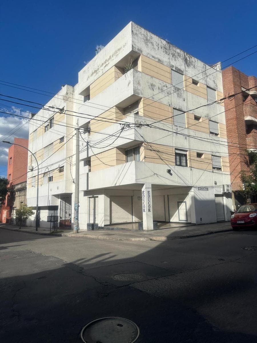 1-BEDROOM APARTMENT FOR SALE - ALBERDI - 42 MTS2