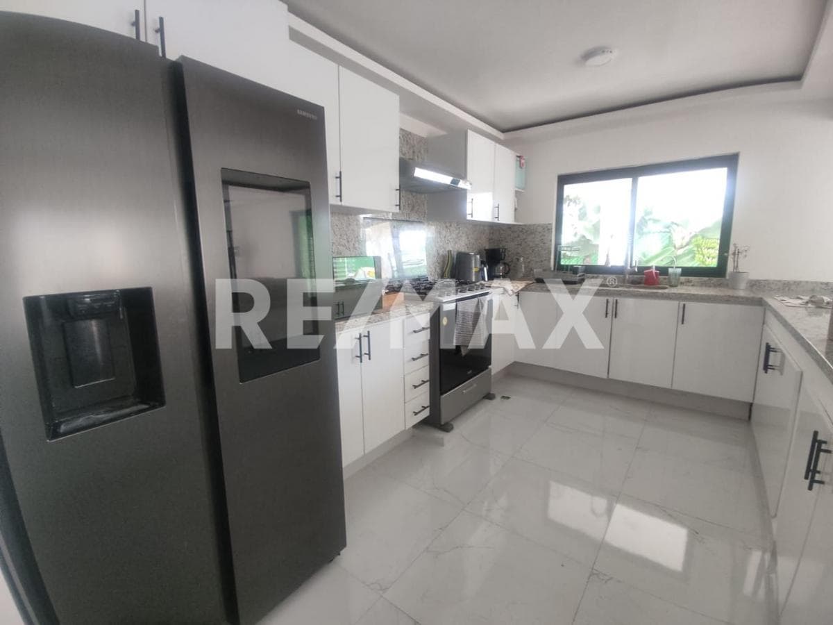 House for Sale in Morelos, Lomas de Cocoyoc Subdivision