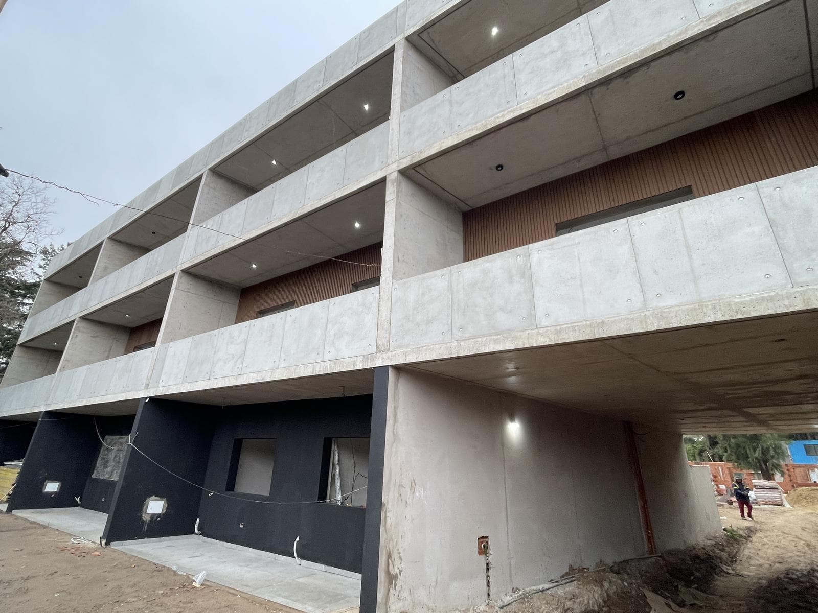 3-Room Duplex Apartment - Full Amenities