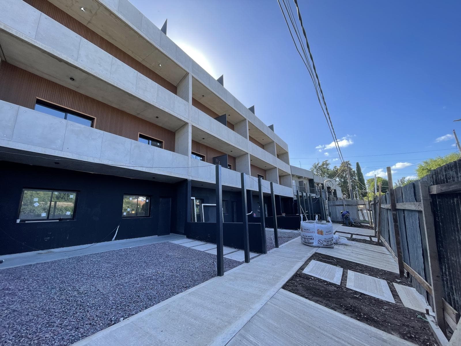 3-Room Duplex Apartment - Full Amenities