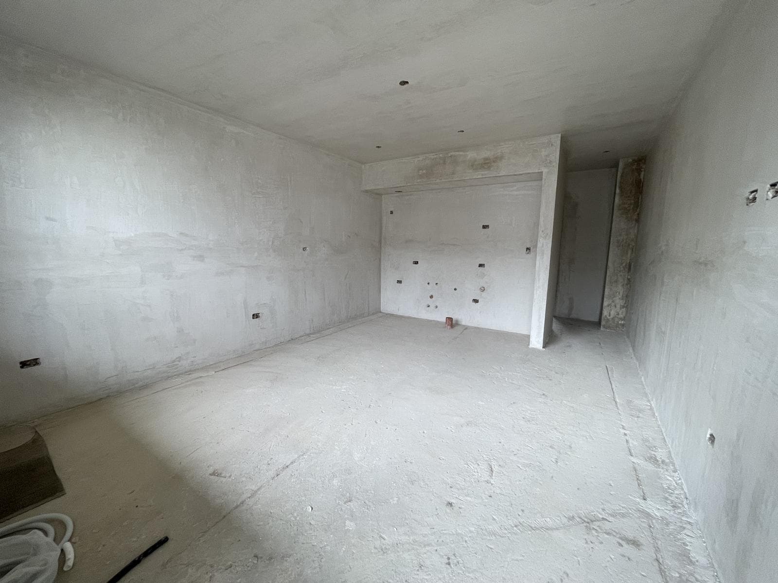 2-Room Apartment - Full Amenities - PERFECT FOR RENT!