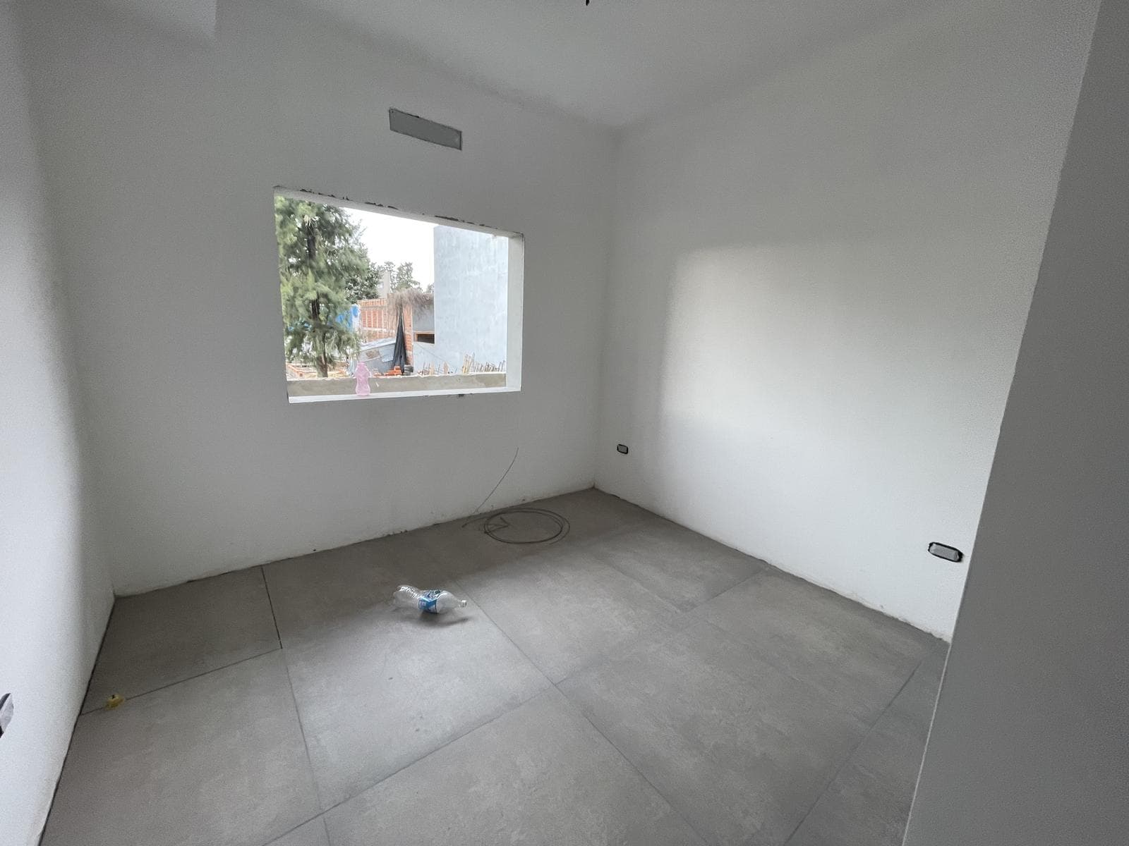 2-Room Apartment - Full Amenities - PERFECT FOR RENT!