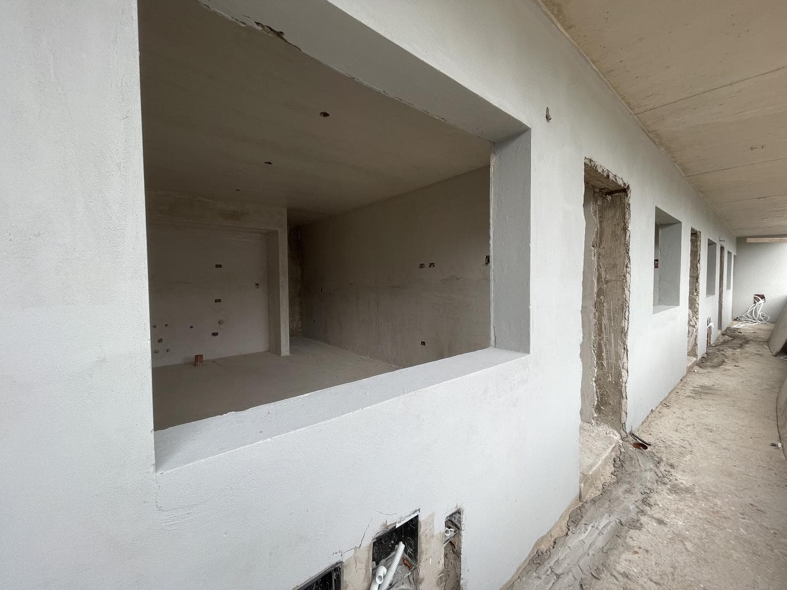 2-Room Apartment - Full Amenities - PERFECT FOR RENT!