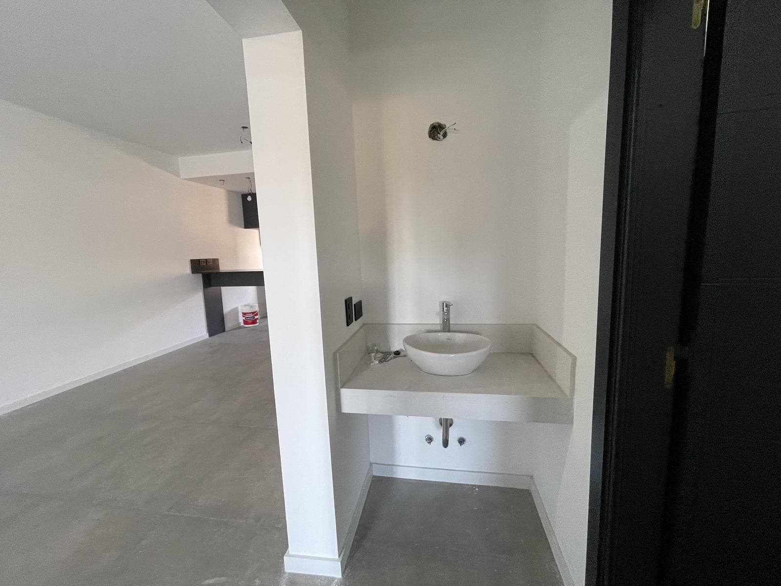 2-Room Apartment - Full Amenities - PERFECT FOR RENT!