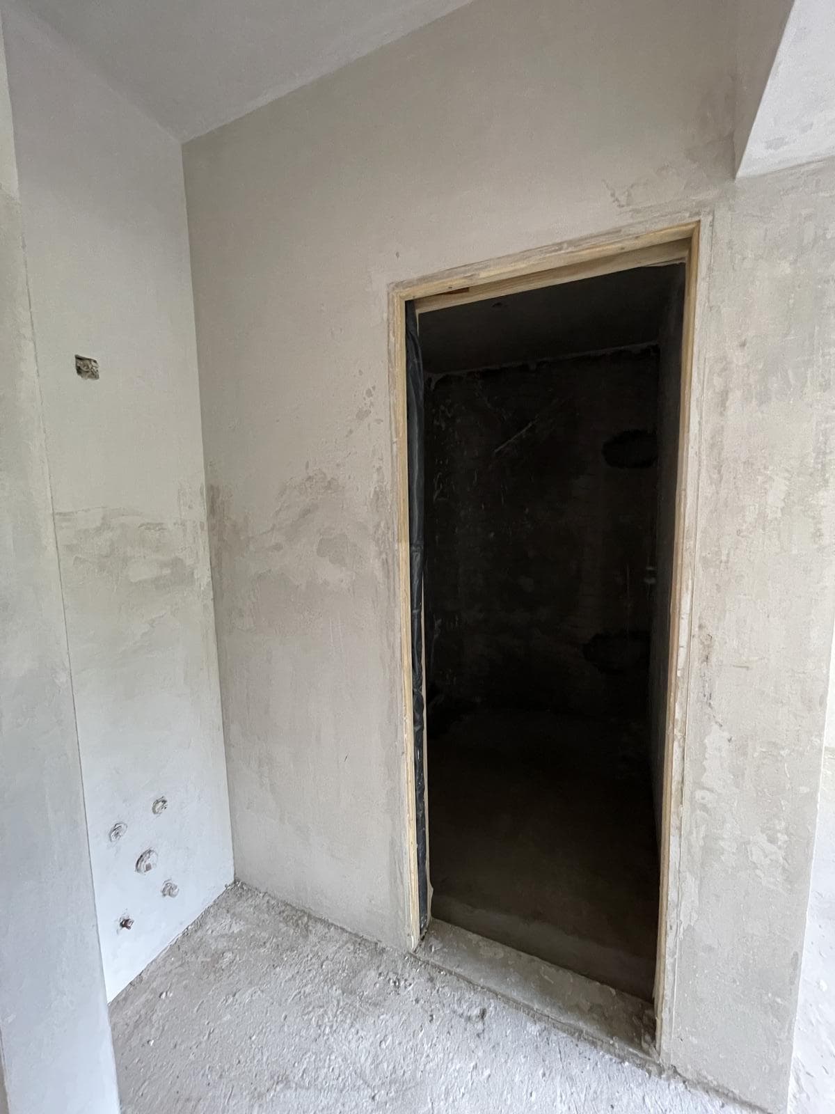 2-room apartment with a balcony—brand new