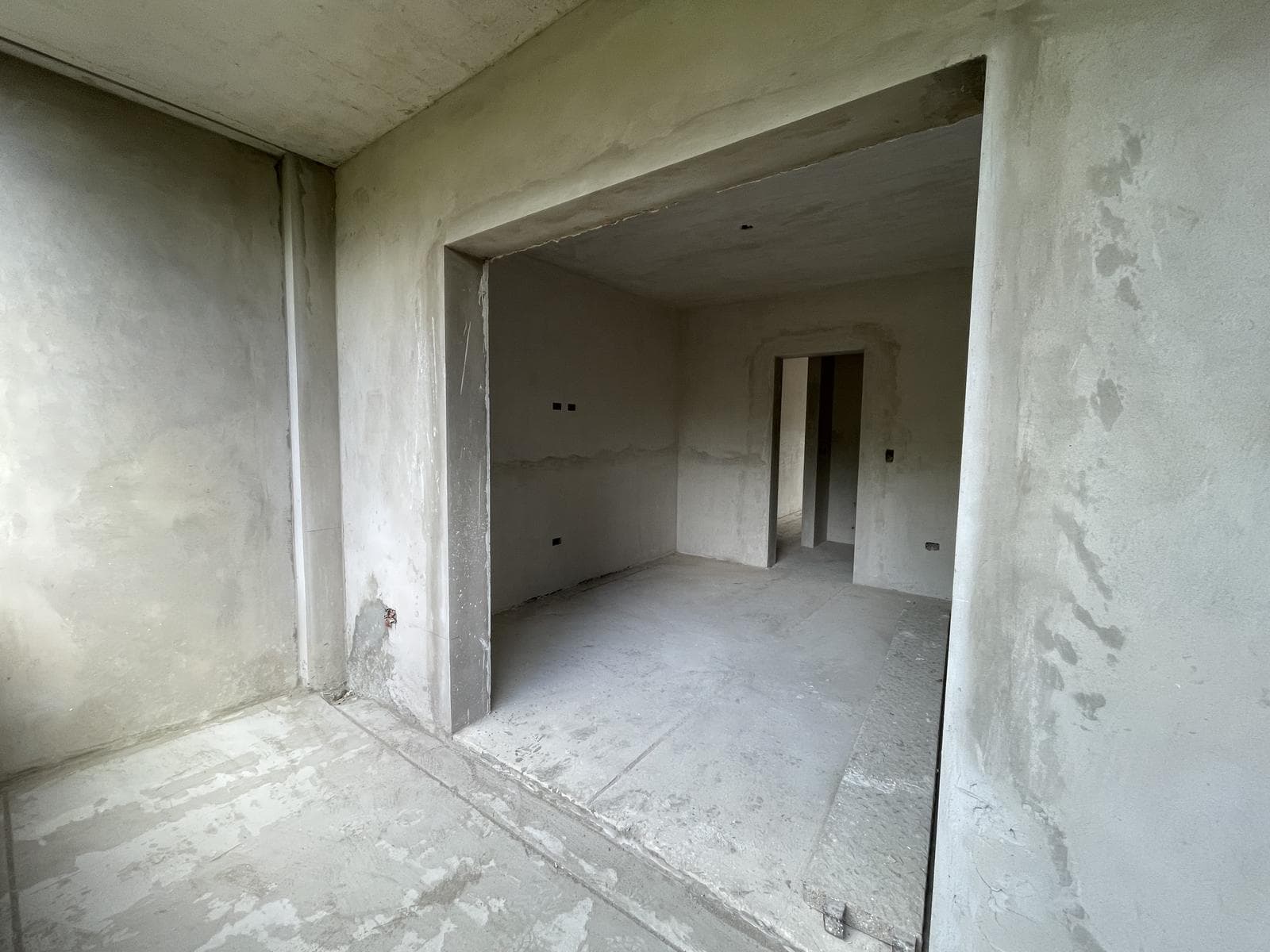 2-room apartment with a balcony—brand new