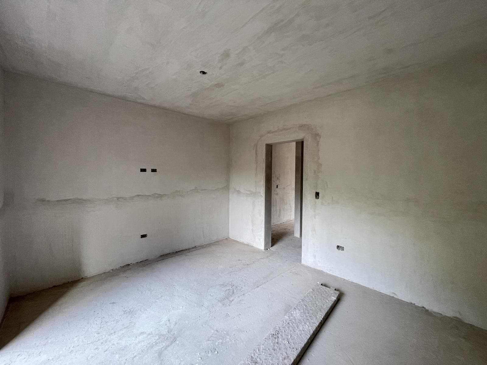 2-room apartment with a balcony—brand new