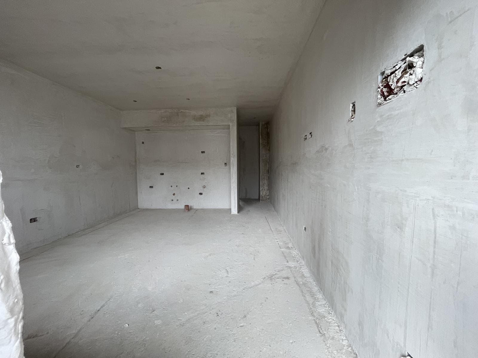 2-room apartment with a balcony—brand new