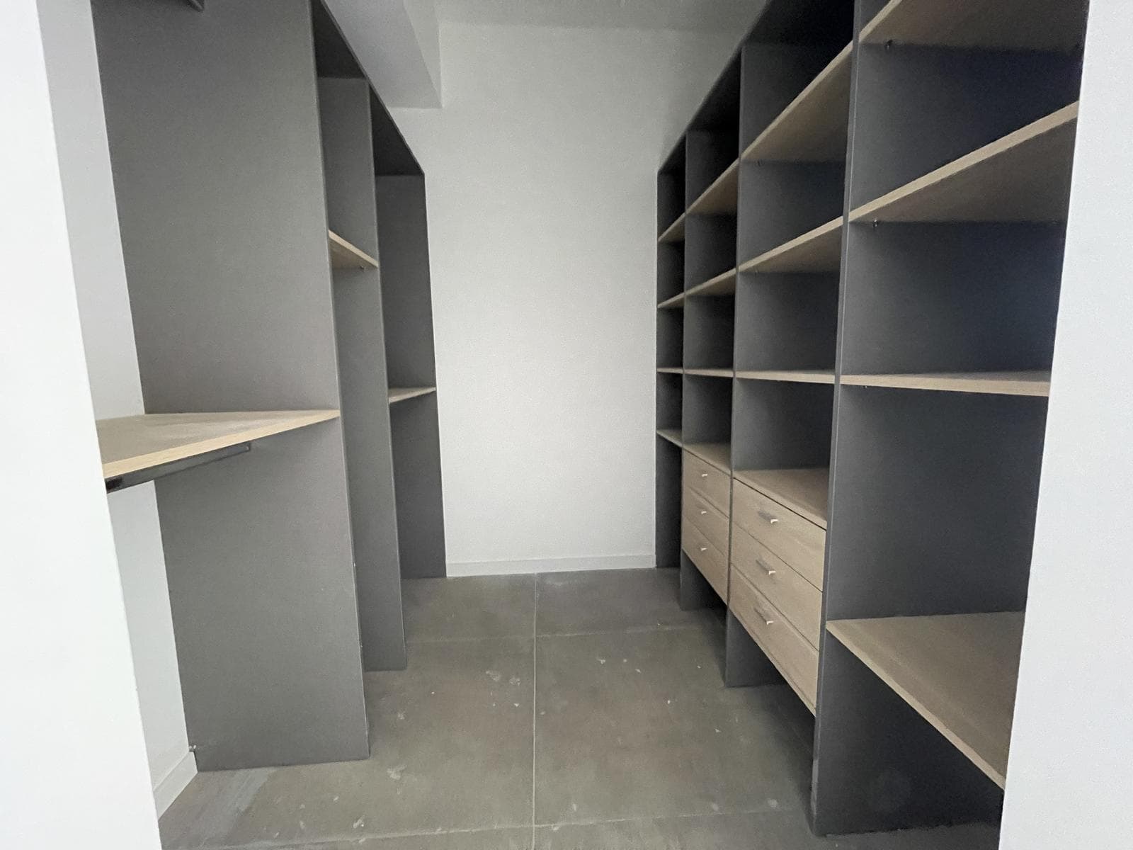 Brand-new, spacious 3-room apartment - Don Torcuato.