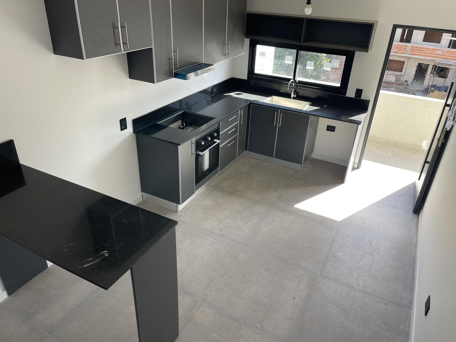 Brand-new, spacious 3-room apartment - Don Torcuato.
