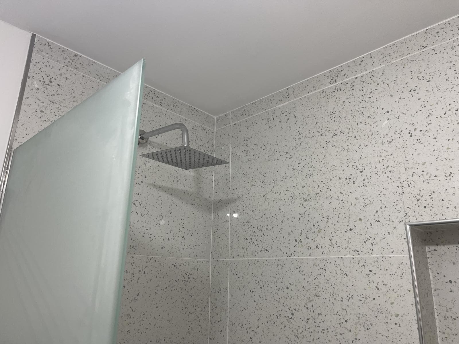 Brand-new, spacious 3-room apartment - Don Torcuato.