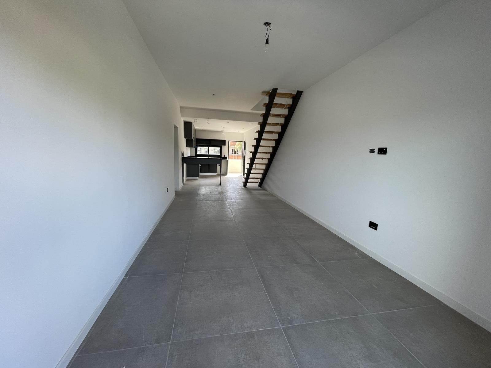 Brand-new, spacious 3-room apartment - Don Torcuato.