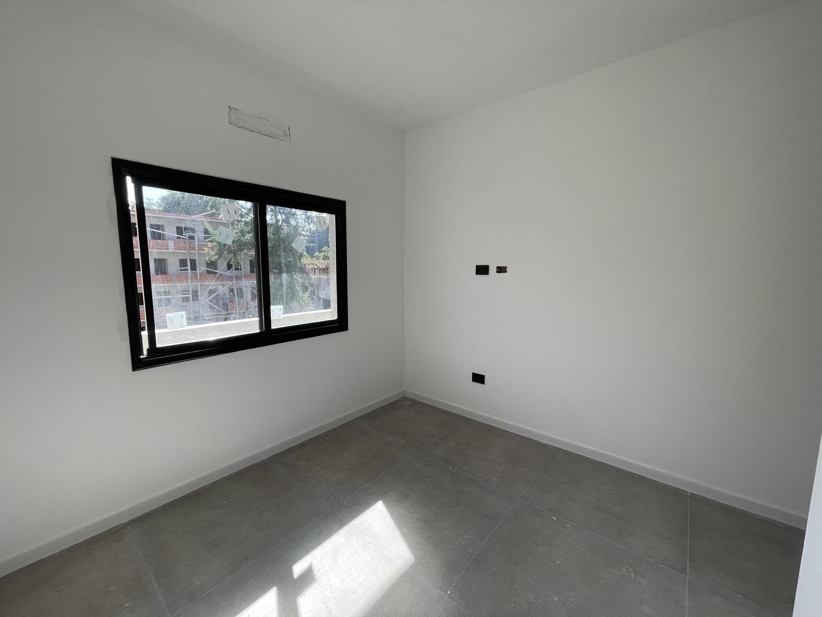 Brand-new, spacious 3-room apartment - Don Torcuato.