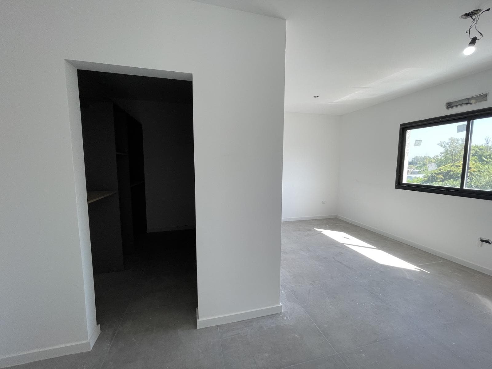Brand-new, spacious 3-room apartment - Don Torcuato.