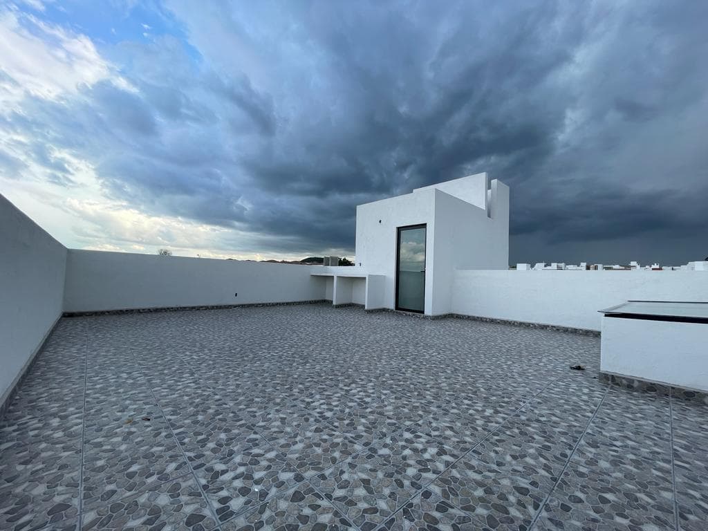 House for Sale in San Isidro Juriquila