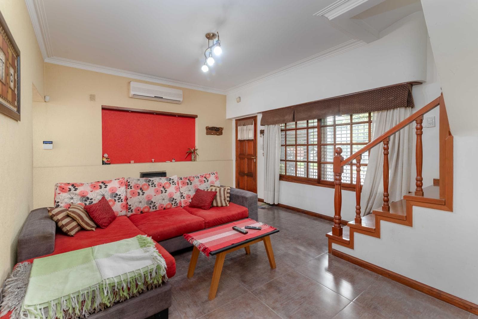 House for sale: 4 rooms in Temperley with a large yard