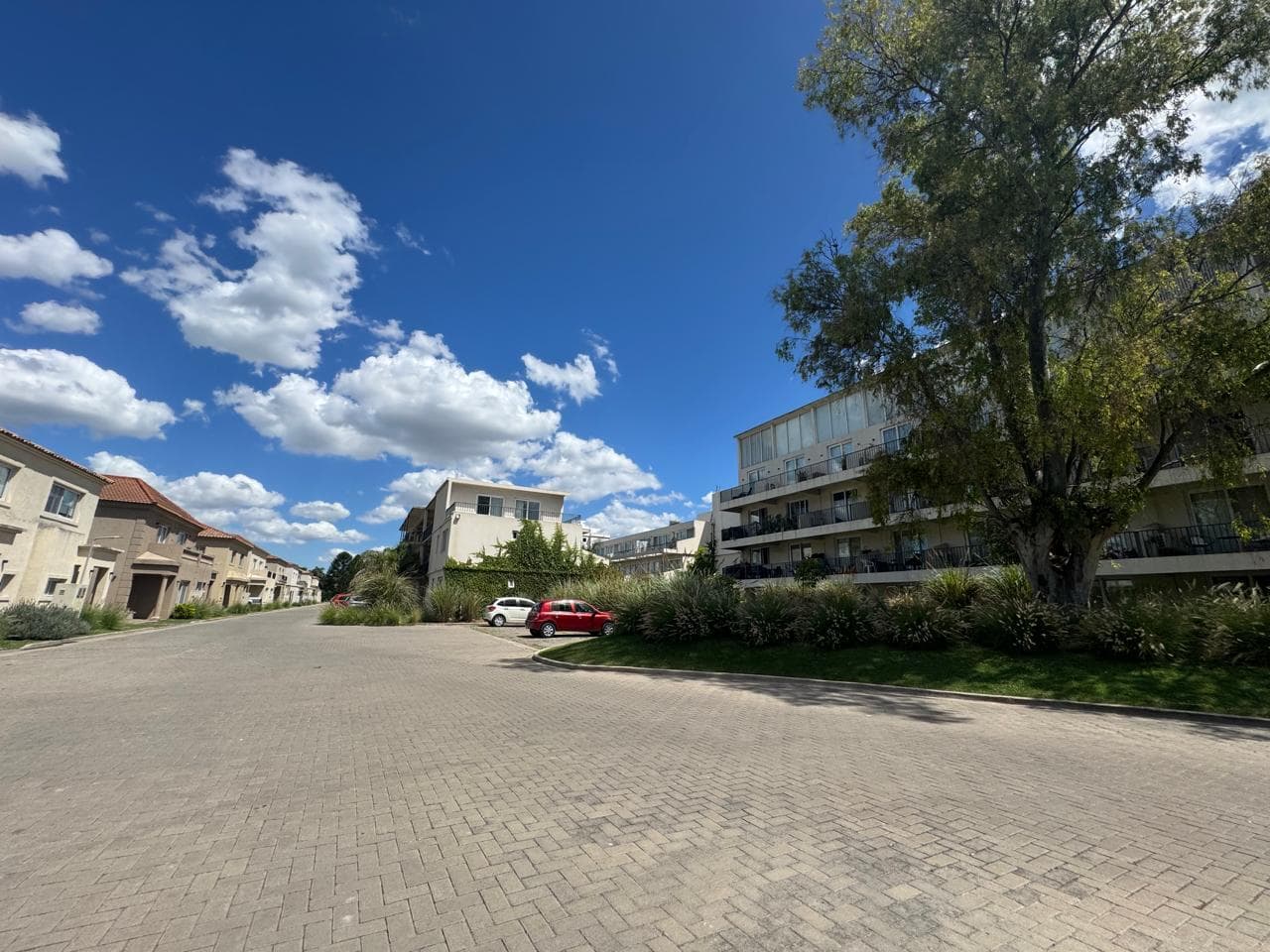 4-Room House for Sale in Pilar