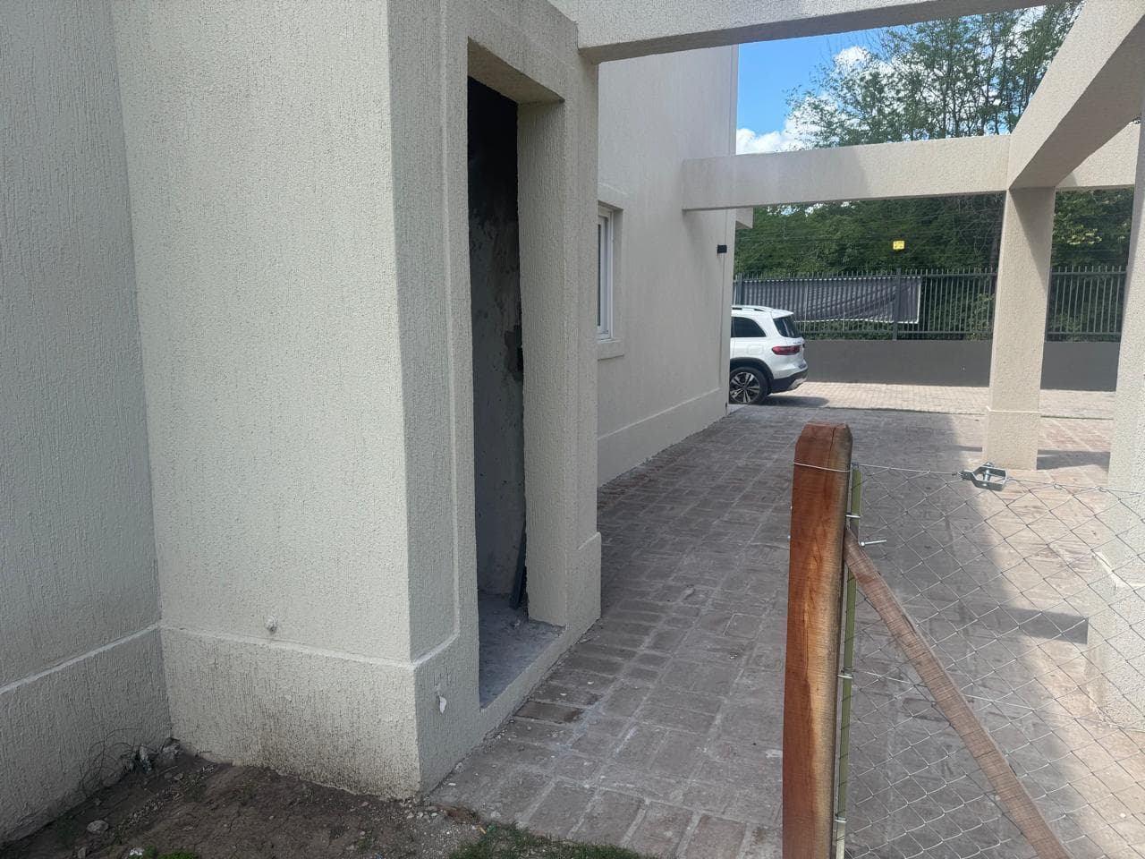 4-Room House for Sale in Pilar