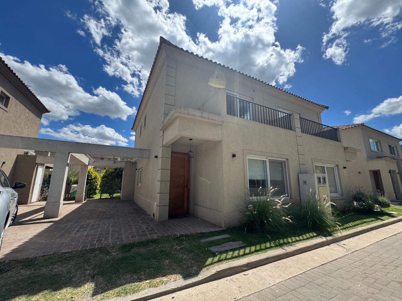 4-Room House for Sale in Pilar