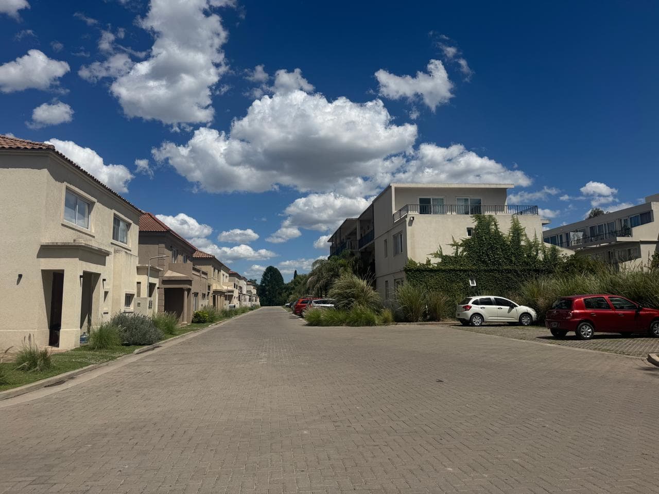 4-Room House for Sale in Pilar