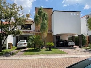 House for Sale in Huertas del Carmen