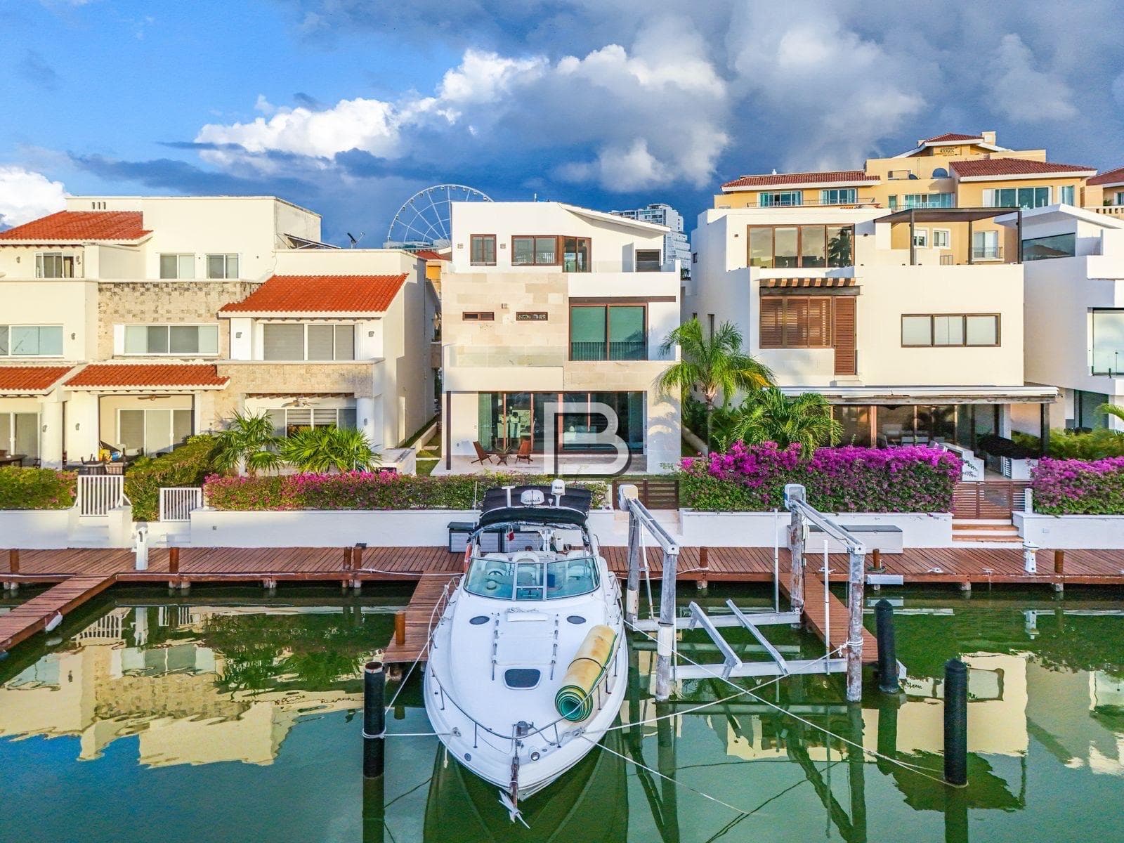 House for Sale in Isla Dorada, Cancún