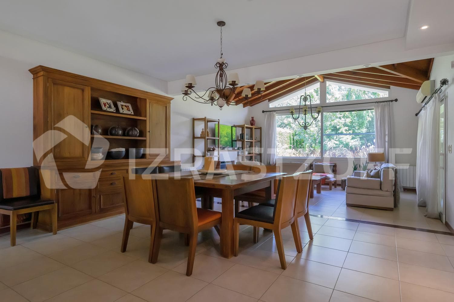 House in the La Masia neighborhood, Pilar, with 2 bedrooms and 1 suite