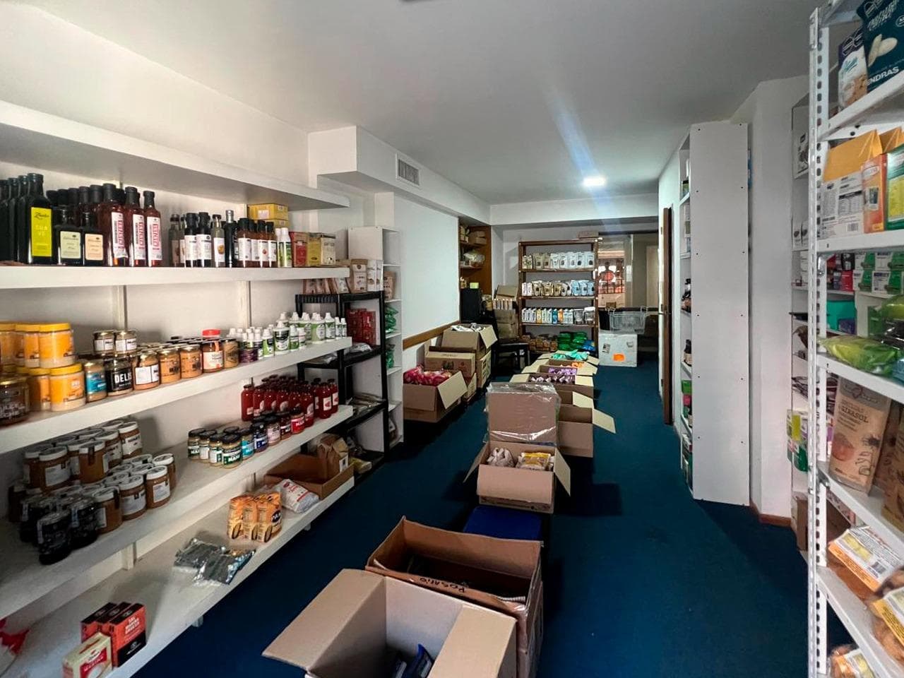FOR SALE - Commercial space with garage. Downtown, Rosario.