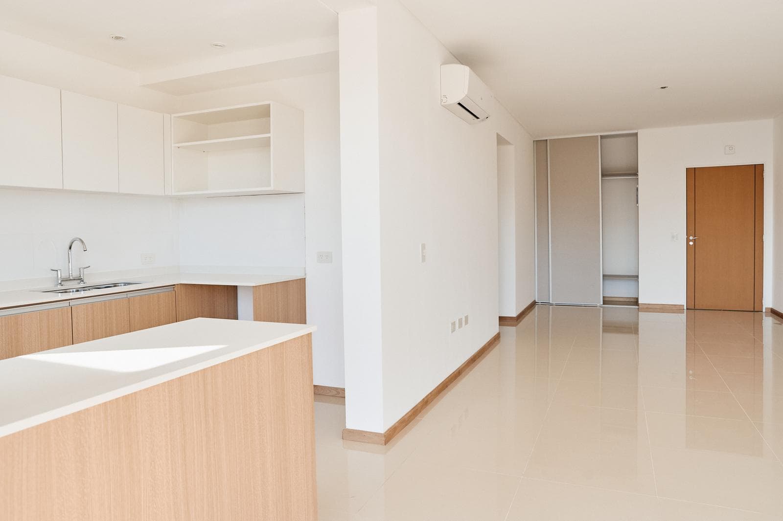 Brand-new 3-room apartment - 3300 Vallejos