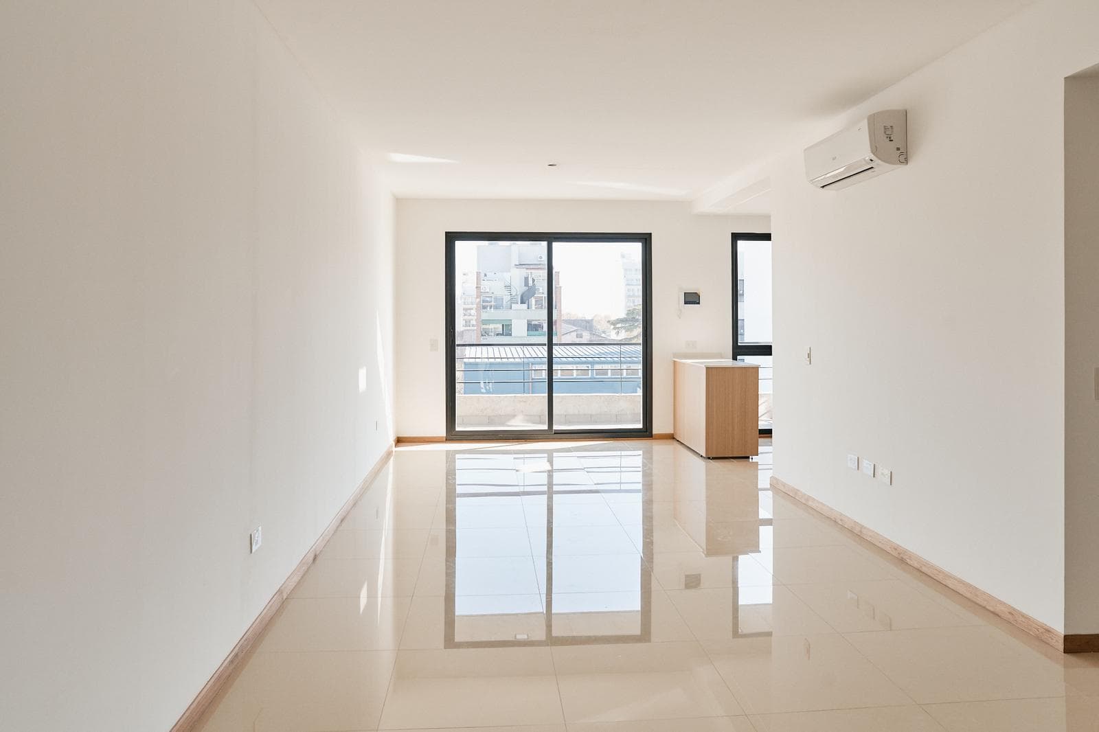Brand-new 3-room apartment - 3300 Vallejos