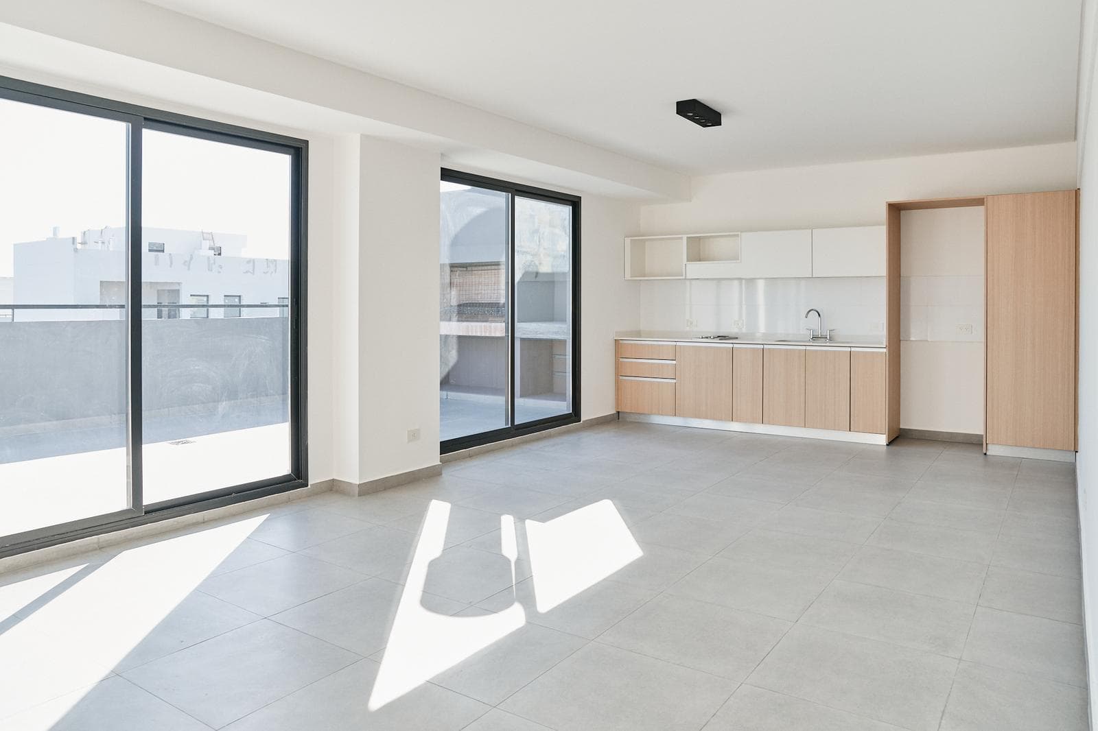 Brand-new 3-room apartment - 3300 Vallejos