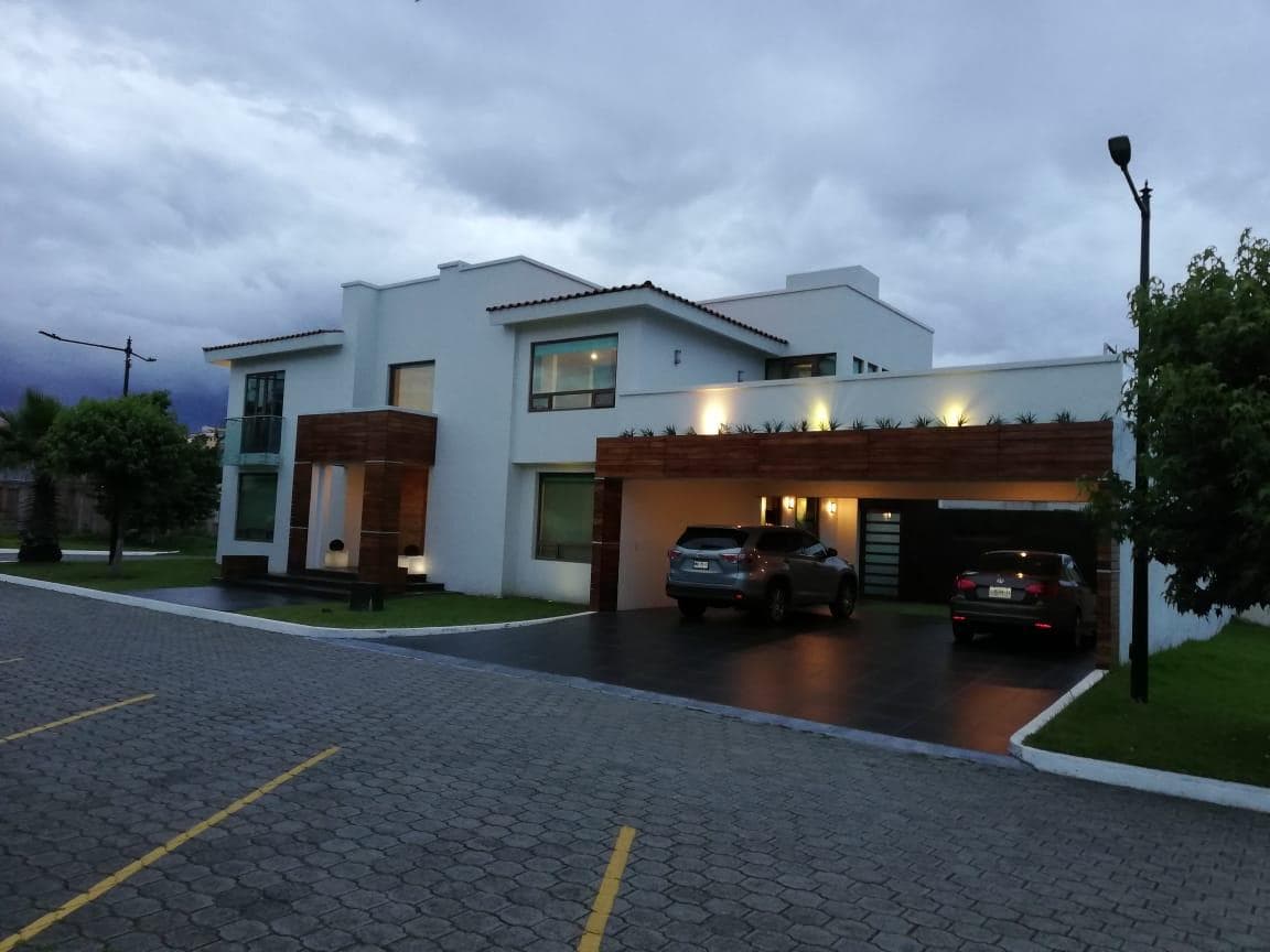 HOUSE FOR SALE IN THE PROVIDENCIA RESIDENTIAL COMPLEX, METEPEC, STATE OF MEXICO.