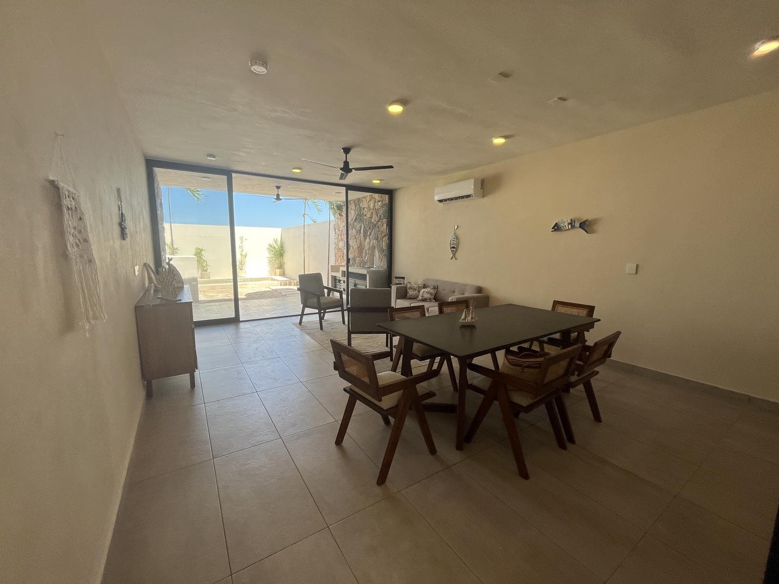 House for Sale in LA PLAYA de Chicxulub Puerto, Mérida, Yucatán