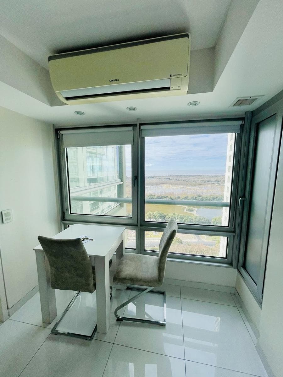 Apartment for Rent at Le Parc Puerto Madero: 3-room, furnished, with garage!