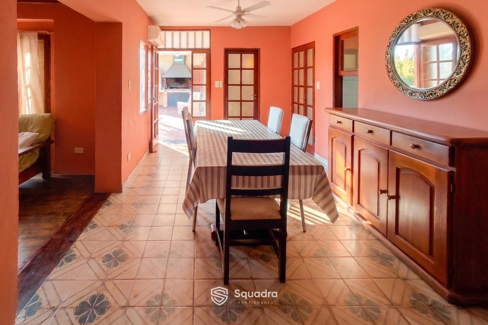 FOR SALE - 5-bedroom house with a patio and pool - España y Hospitales, Rosario.