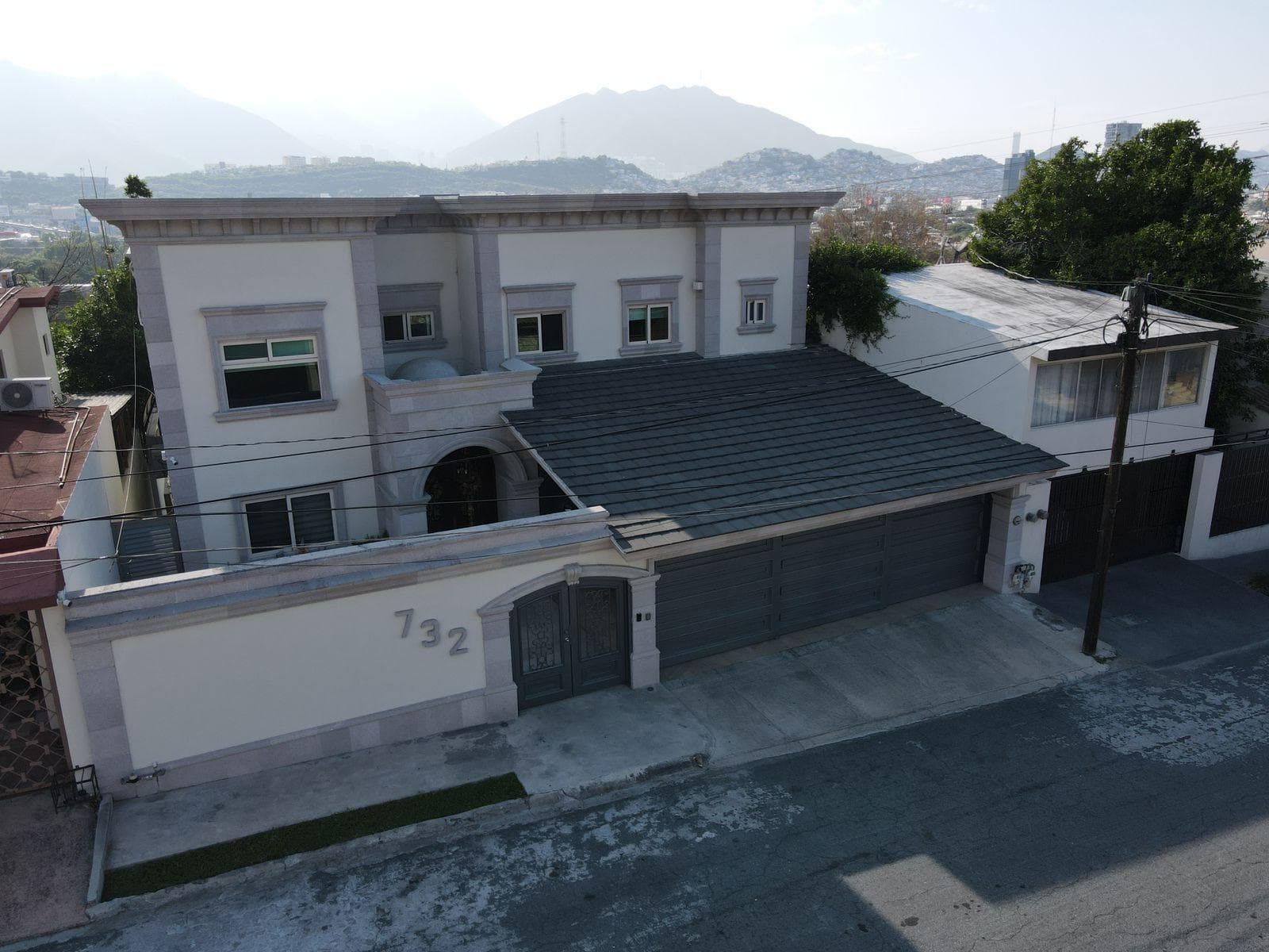 HOUSE FOR SALE IN CONTRY LA SILLA