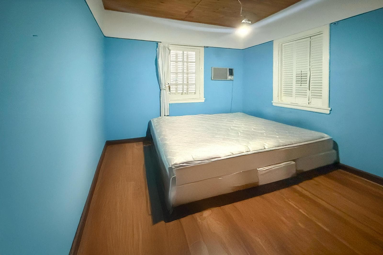 FOR SALE - 3-bedroom house with a patio and a garage. Arroyito, Rosario.