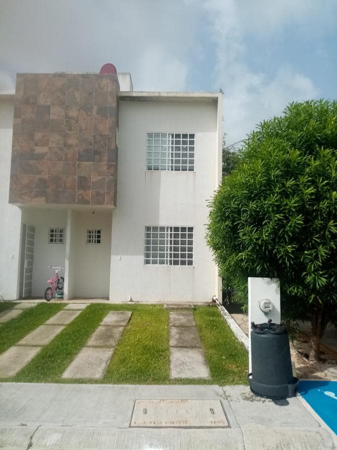 House for Rent, 3 Bedrooms, FURNISHED, Jardines Sur 3, Polígono Sur, Cancún.